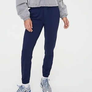 Wilfred Free Aritzia jogger pants